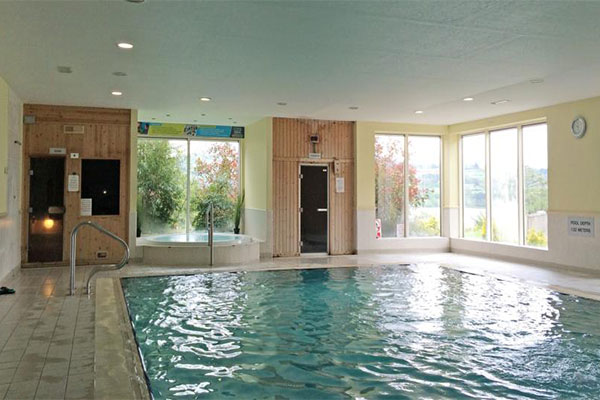 Avon Ri Lakeshore Resort Self Catering Accommodation in Ireland Image